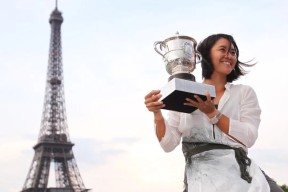 开云体育-科维托娃新星挺进下一轮表现惊艳，巴塞罗那未来可期！的简单介绍