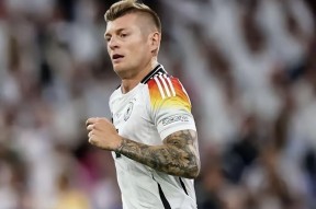 开云体育-包含德国队带队取胜！，穆古鲁扎重要时刻爆冷上演精彩一战的词条